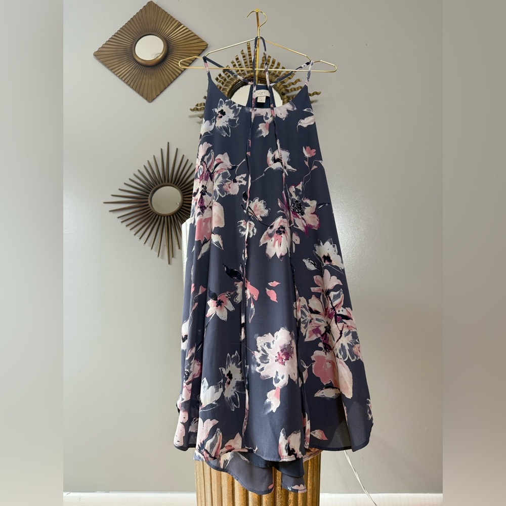 LOFT - Gray Abstract Floral Strappy Dress